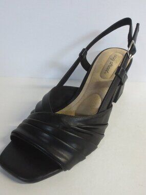 EASY STREET WOMEN'S LUCIE SQUARE TOE SANDALS - BLACK - US 7M
